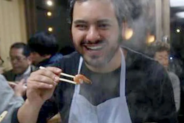 «ناقد الطعام» المصري عمرو حلمي: الطهاة يخشون مهنتنا