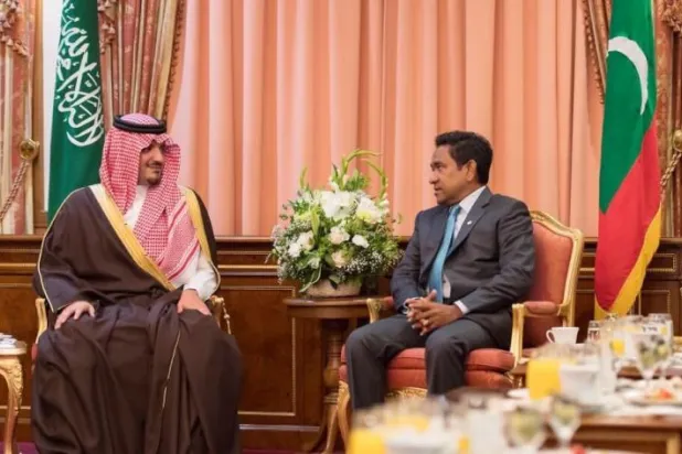وزير الداخلية السعودي يبحث مع رئيس المالديف تعزيز العلاقات