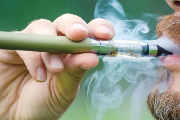 نكهات السجائر الإلكترونية قد تدمر خلايا الأوعية الدموية والقلب