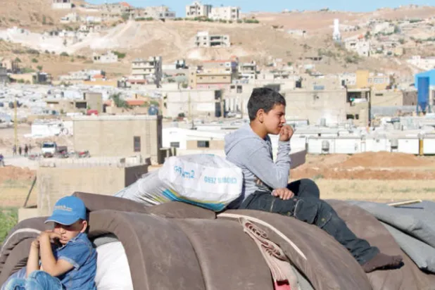 استنفار لبناني لإعادة النازحين السوريين