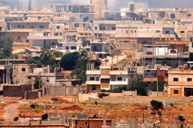 النظام يجهّز موظفيه لدخول درعا... والمعارضة تنتظر «ضمانات روسية»