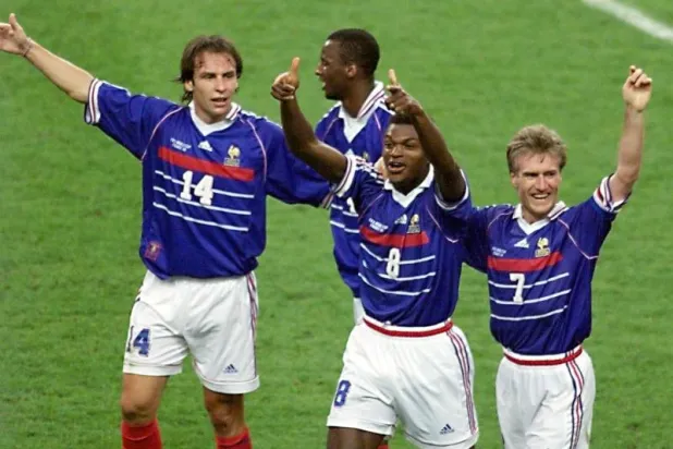 ديشان مدرب فرنسا اعتاد أن يسبق الآخرين منذ كان لاعبا