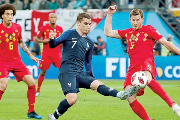 غريزمان أحد الوجوه الشابة التي اعتمد عليها ديشامب (رويترز)