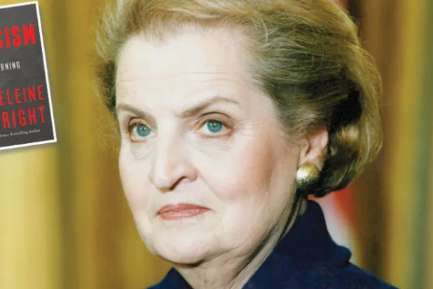 مادلين أولبرايت {المتفائلة} قلقة من حال أميركا ترمب