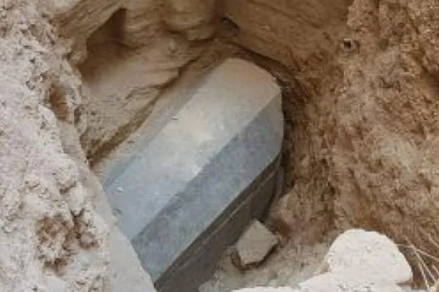 «تابوت الإسكندرية الغامض» يثير جدلاً في مصر والإعلام الغربي