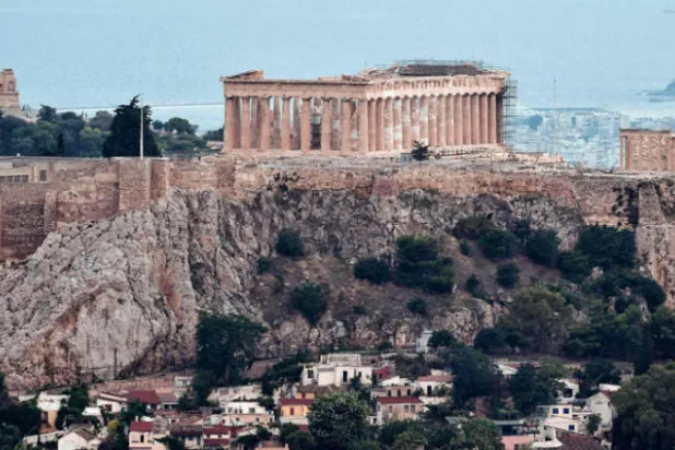 «ستاندارد آند بورز» ترفع آفاق دَين اليونان إلى «إيجابي»