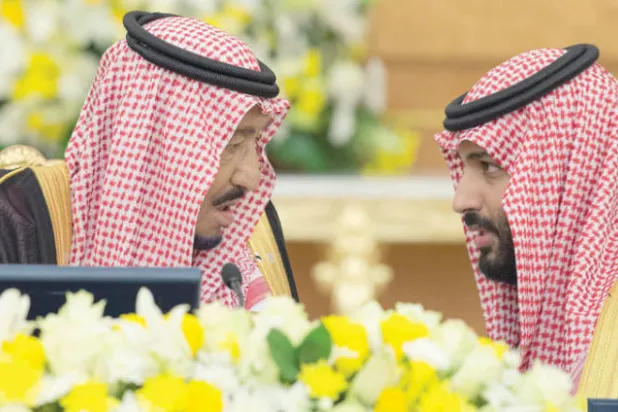 خادم الحرمين يوجه ببذل كل ما من شأنه التيسير على ضيوف الرحمن