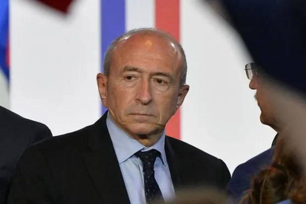 اليمين الفرنسي يطلب إخضاع الحكومة لامتحان ثقة في ظل فضيحة بنعالا