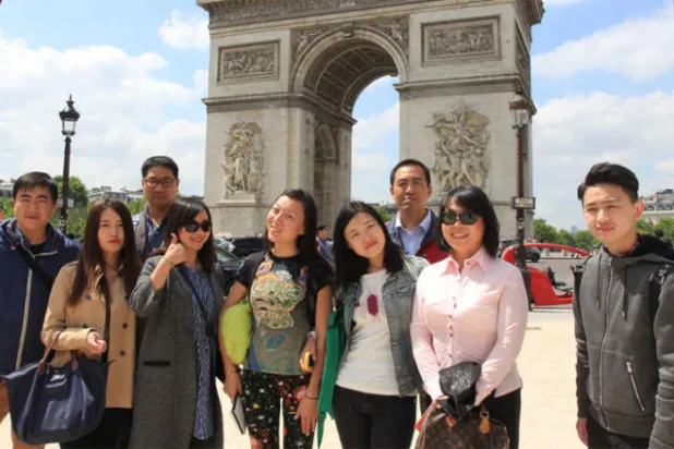 أوروبا تتهيأ لزيادة في أعداد السياح الصينيين