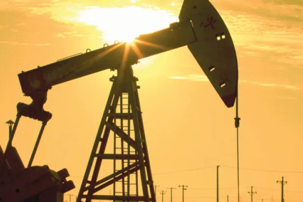 لماذا لم ترتبك الأسواق رغم توقف صادرات النفط السعودي في باب المندب؟