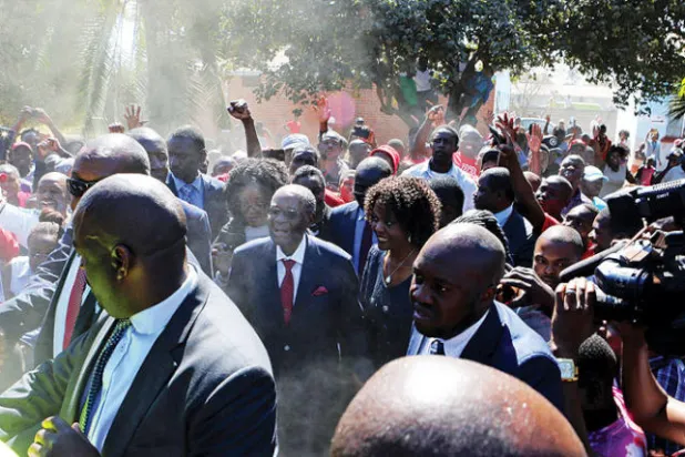 مشاركة كثيفة في انتخابات زيمبابوي وسط مخاوف من التزوير