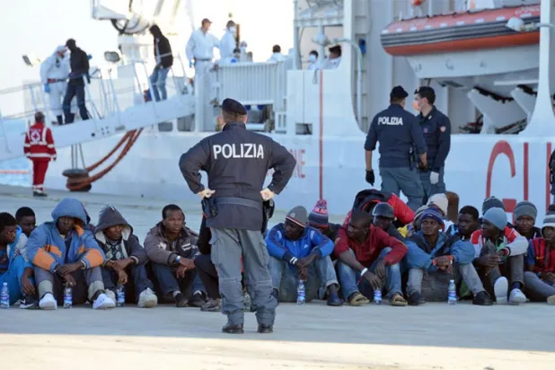 توافق أميركي ـ إيطالي على انتهاج سياسات هجرة صارمة