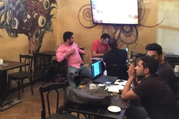 مقهى «صوفي» ملاذ لمحبّي القراءة والموسيقى في القاهرة