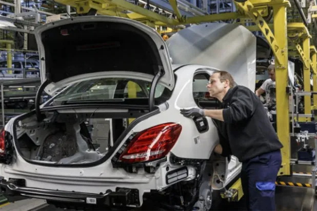 جدل في أميركا حول فرض رسوم على السيارات الأوروبية المستوردة