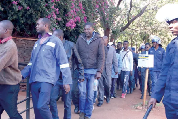 منانغاغوا يدعو الخاسر شاميسا للانضمام إليه «من أجل زيمبابوي»