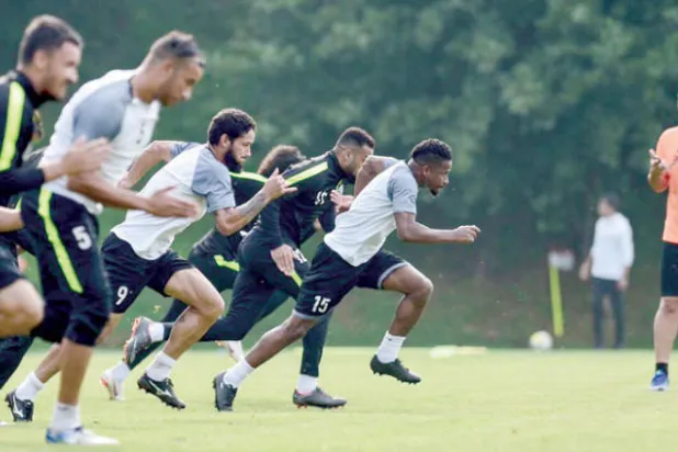 «الفحوصات الطبية» تورط الشباب مع صوماليا