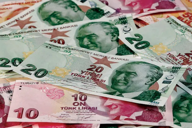 توقعات بزيادة تدهور الليرة التركية وإحجام الصين عن التمويل