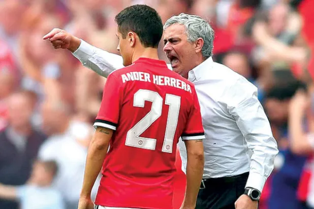 هكذا بدأ مورينيو يتعامل مع لاعبيه