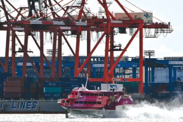 الاقتصاد الياباني يواجه تحدي زيادة الأجور