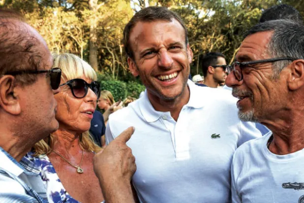 متاعب سياسية جديدة تنتظر ماكرون بعد اتهامات لأقرب معاونيه