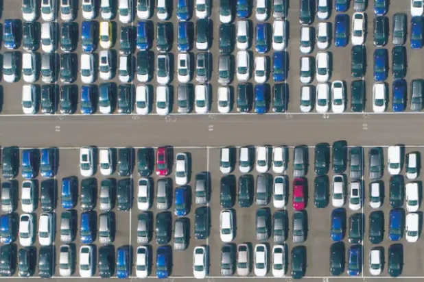 إدارة ترمب تسعى لإضعاف معايير أوباما بشأن الحد من الانبعاثات