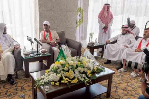 الحجاج في منى الليلة استعداداً لعرفات