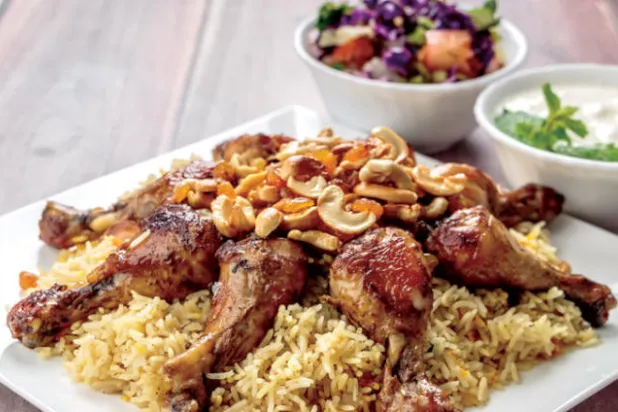 المطاعم اليمنية تقدم «النكهة السعيدة» في القاهرة