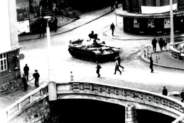 تشيكيا وسلوفاكيا تحييان الذكرى الـ50 لسحق «ربيع براغ»