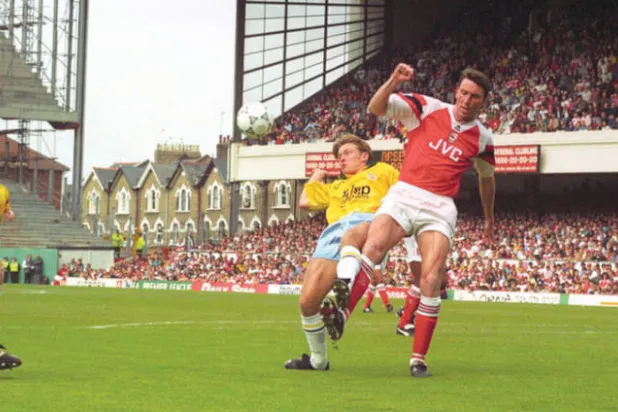 كريستال بالاس يخسر في الجولة الأخيرة في موسم 1992 – 93 ويهبط