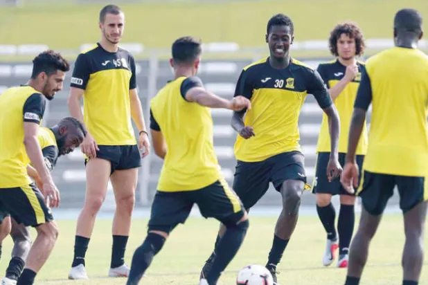 الاتحاد يخسر معاذ والحربي... ومدرب الشباب يتوعد بمفاجأة