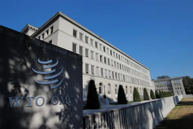 «التجارة العالمية» تحذر من عواقب «فوضوية» على الاقتصاد العالمي إذا انسحبت واشنطن