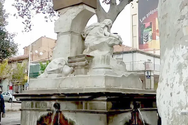 منحوتة عين الفوارة عروسة سطيف الجزائرية