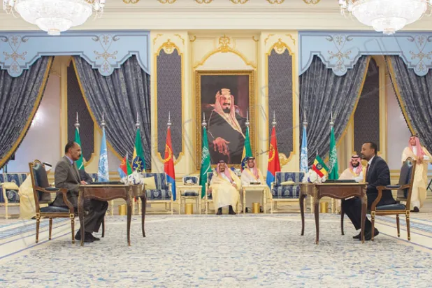 لَبنة السلام في جدة... السعودية تقطع طريق «الأجندات» في القرن الأفريقي