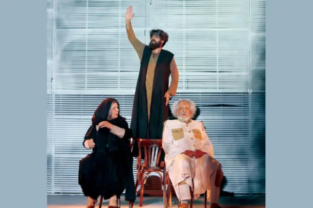 العروض العربية في «المسرح التجريبي» تطارد الحرب والتطرف والعنف