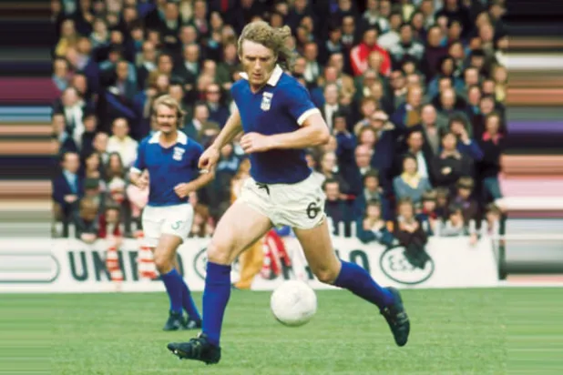 كيفن بيتي... لعب دوراً محورياً في نجاح إبسويتش في السبعينات والثمانينات