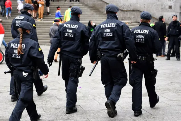 السلطات الألمانية تبحث عن 368 متطرفاً