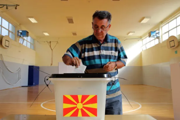 المقدونيون يصوتون على تغيير اسم بلدهم