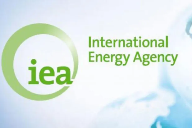 وكالة الطاقة: زيادة استخدام البلاستيك تقود الطلب على النفط حتى 2050