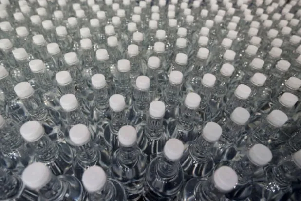 كوكاكولا وبيبسي ونستله أكبر مصدر لمخلفات البلاستيك