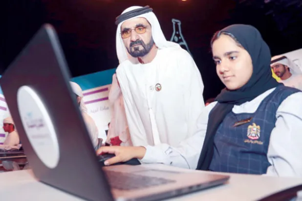 محمد بن راشد يدشّن منصة «مدرسة» للتعليم الإلكتروني