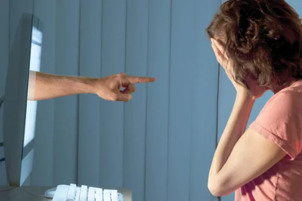 التنمر الإلكتروني يفقد الصحافيات الأمان... ودورات لحمايتهن منه