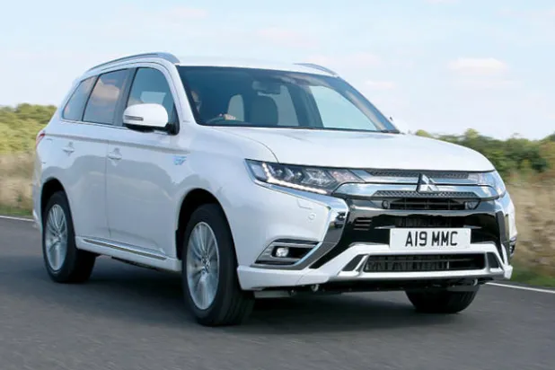 {ميتسوبيشي أوتلاندر} 2019