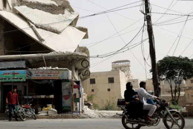 لبنان: مخاوف من عودة ألف مقاتل ذابوا في بحر المتشددين في إدلب