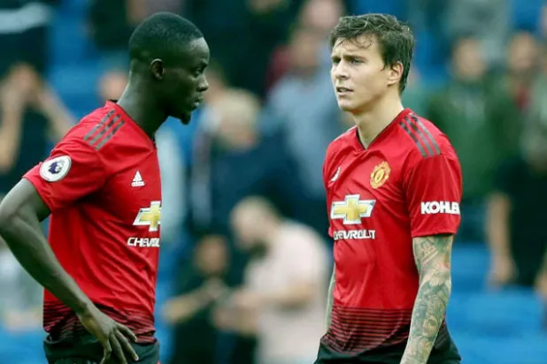 يونايتد يدفع ثمن التخبط في سياسات التعاقد