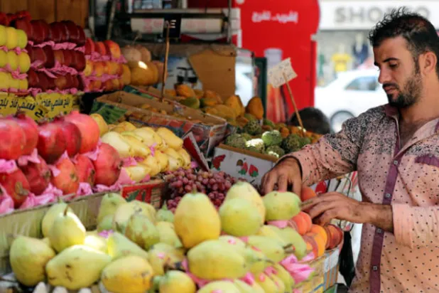 الجنيه المصري يواجه المزيد من التحديات في الذكرى الثانية لتعويمه