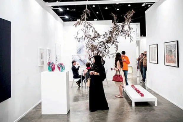 تظاهرة «آرت دبي»... تساؤلات القفزة والمضمون والقيمة