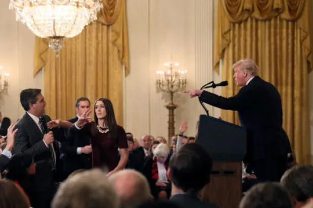 «سي إن إن» تقاضي البيت الأبيض... لهذا السبب