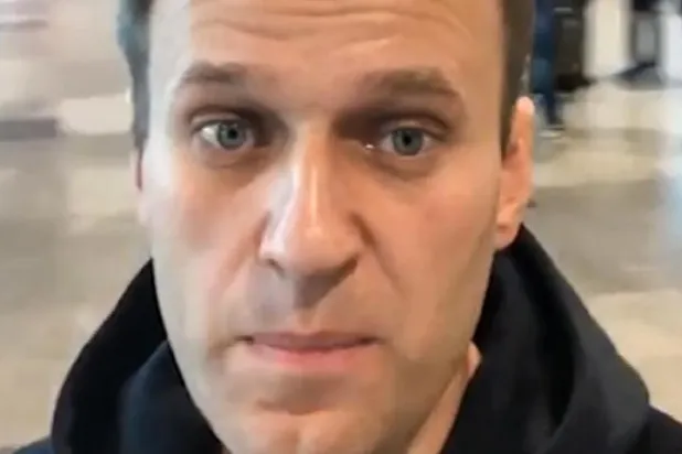 Rus muhalif Navalny’ın yurt dışı yasağı kaldırıldı