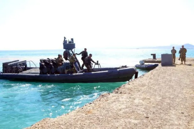 القوات البحرية المصرية والفرنسية تنفذ تدريباً بالبحر الأحمر