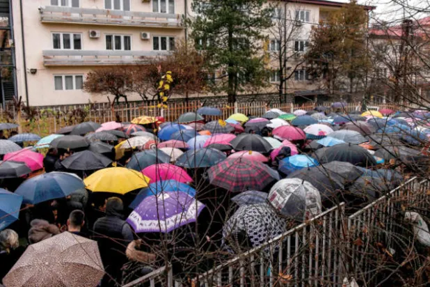 يوم حداد وطني في كوسوفو على وفاة جورج بوش